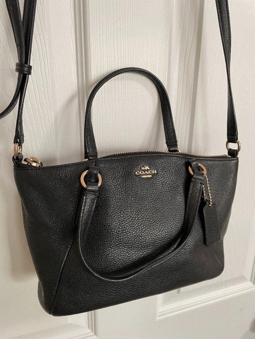 Coach - Small Kelsey Satchel in Black Pebble Leather Handbag - Picture 1 of 12